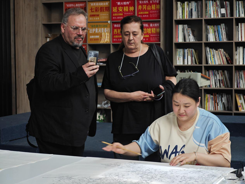 图片5.jpg 图片5.jpg