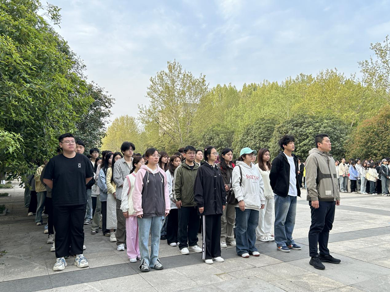 图片4.jpg 图片4.jpg