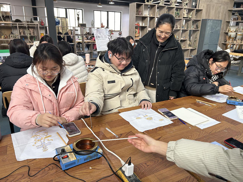 图片2.jpg 图片2.jpg