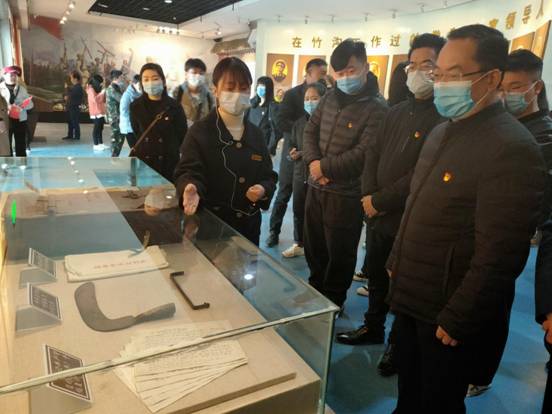 0328a512806d7eac5cb49908823c9bc